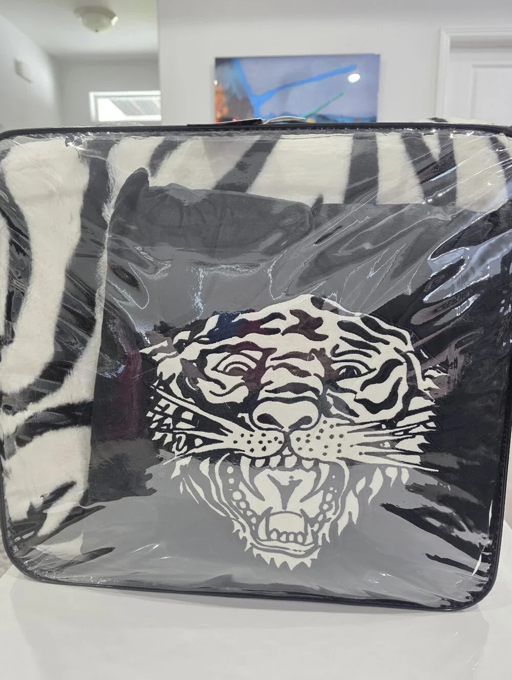 Ed Hardy QUEEN 4 piece Luxe Faux Fur Comforter Set Zebra Print New